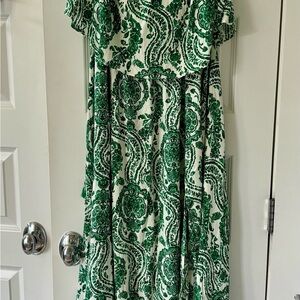 Aakaa Green and White Paisley Maxi Dress